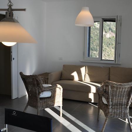 Corniglia - San Bernardino Wifi Apartment Екстериор снимка