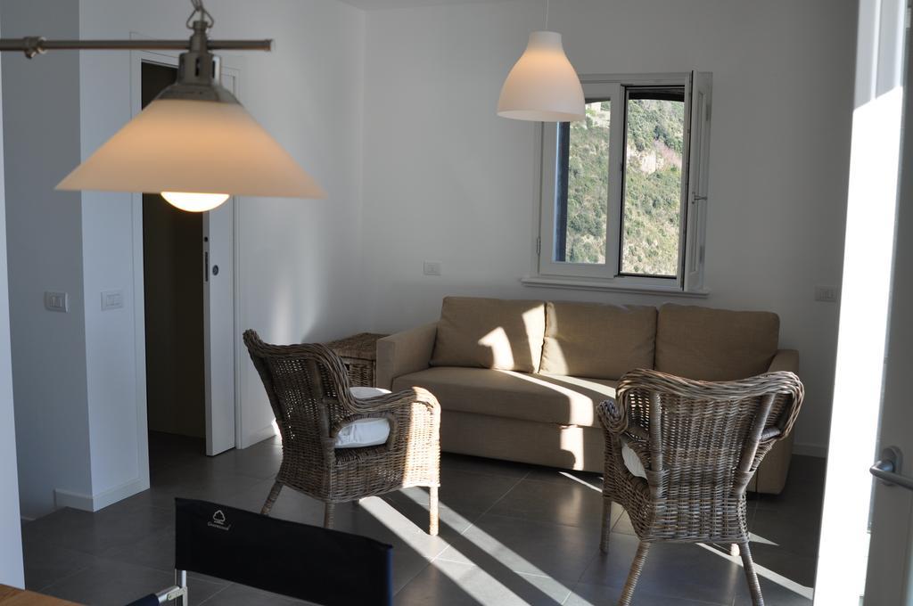 Corniglia - San Bernardino Wifi Apartment Екстериор снимка